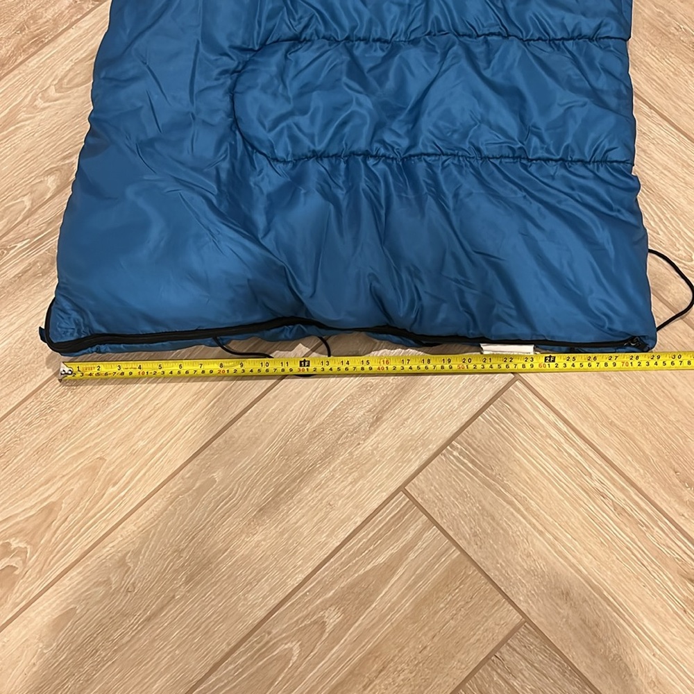 Coleman Alpine 40 Degrees F Sleeping Bag | Blue Exterior, Gray & Blue Lining - Picture 7 of 7